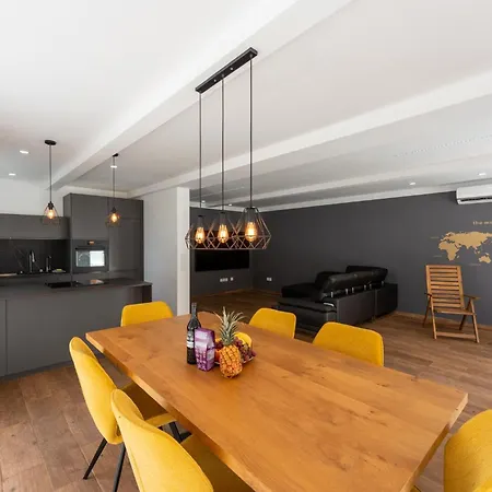 Gs Luxury With Stunning Views And A Solarium In *