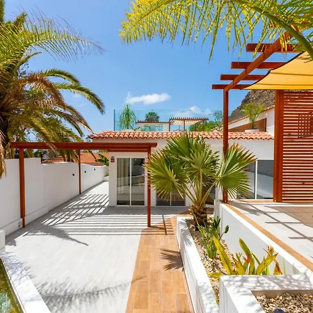 With Stunning Views And A Solarium In Arona