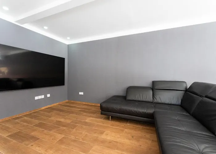 Villa Gs Luxury With Stunning Views And A Solarium In *