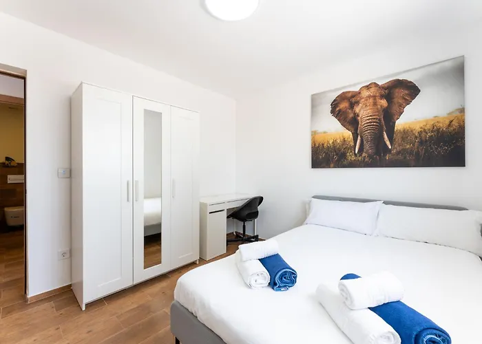 Villa Gs Luxury With Stunning Views And A Solarium In Arona