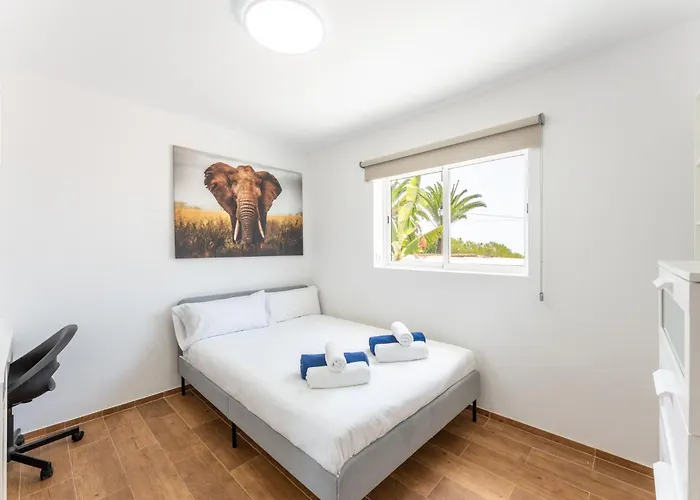 Gs Luxury With Stunning Views And A Solarium In Arona