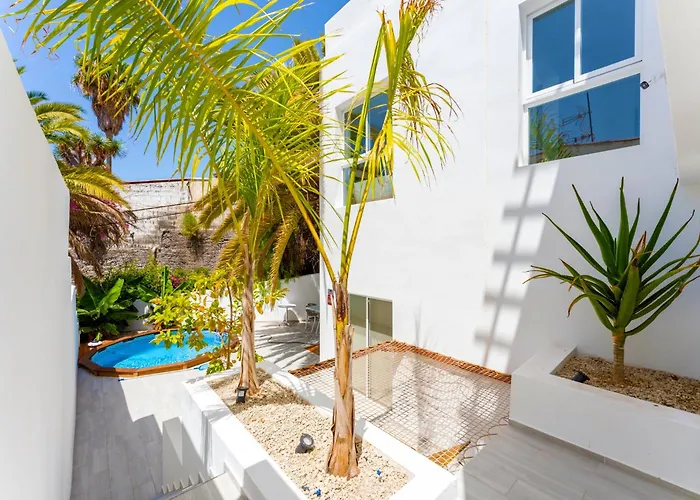 Gs Luxury With Stunning Views And A Solarium In Arona