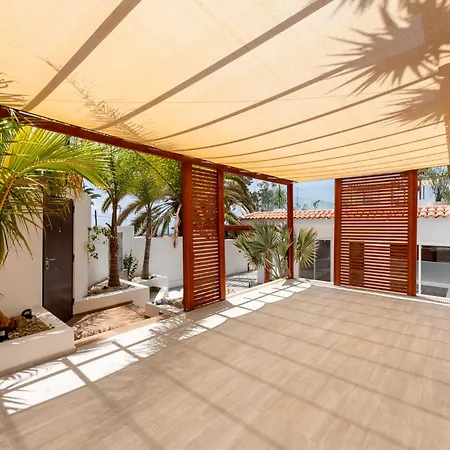 Gs Luxury With Stunning Views And A Solarium In Villa Arona (Tenerife)
